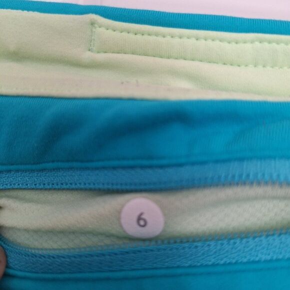Lululemon Shorts, Size 6, Blue - Picture 4 of 5